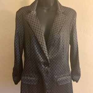 Beautiful blazer with a silver diamond design!
